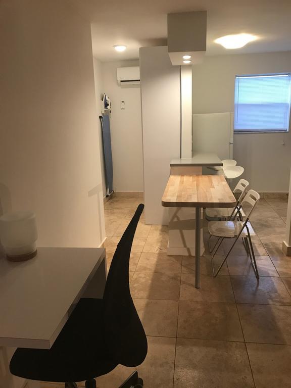 Wave Beach Vacation Rentals Pompano Beach Bilik gambar